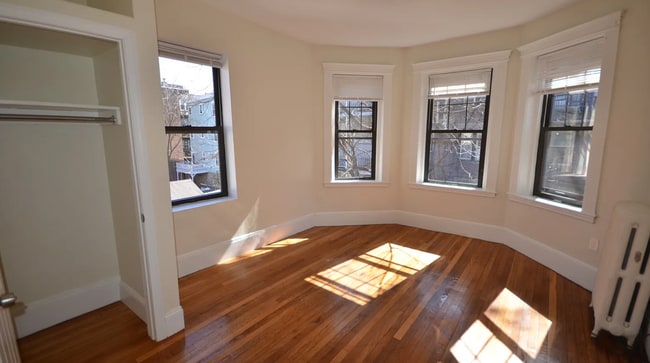Building Photo - 1412 Commonwealth Ave Unit 12 Rental