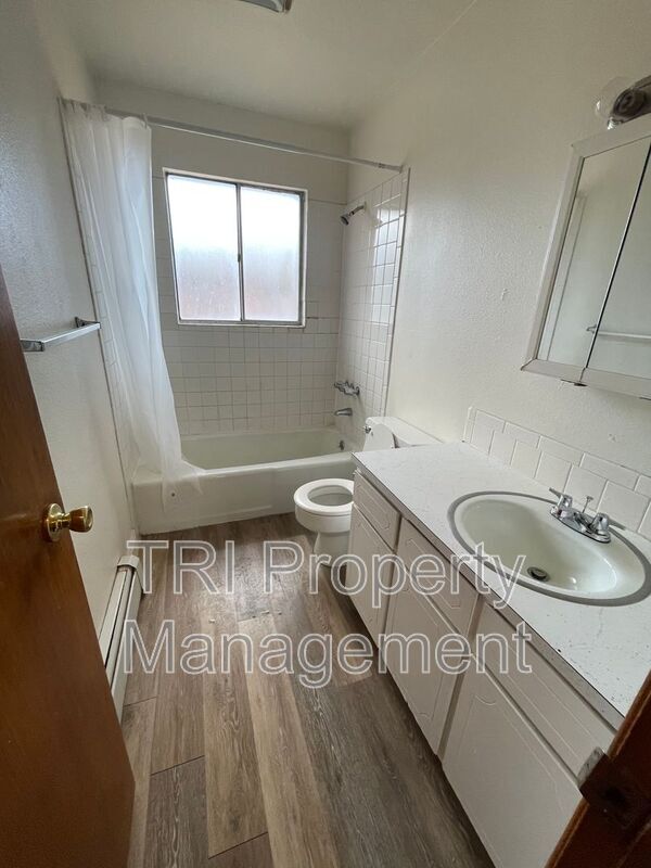 Photo - 824 30th Ave Pl