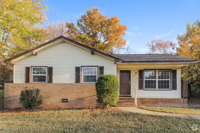 Building Photo - 528 W Arrowood Rd Rental