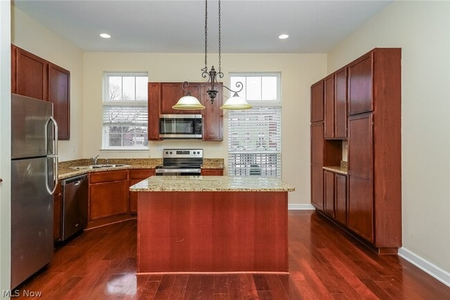 Photo - 39 Grandview Dr