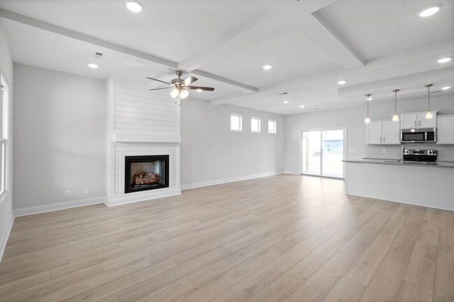 Building Photo - 2640 Rafiki Dr