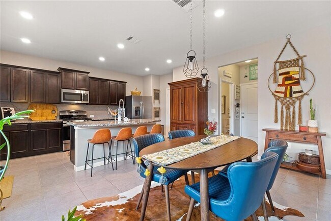 Photo - 1009 Cadence Dr