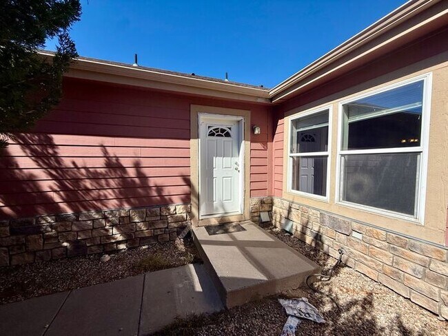 Photo - 3 Bed 2 Bath Duplex in Milliken with Overs...