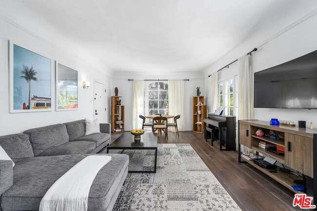 Photo - 101 N Clark Dr Unit 103