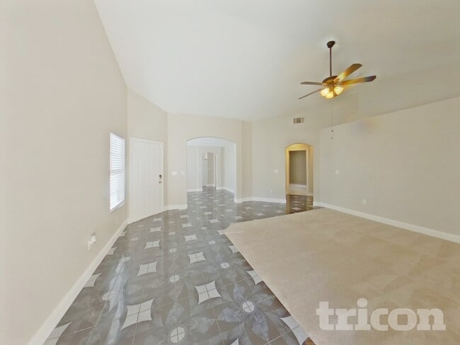 Photo - 4702 Roby Grey Way