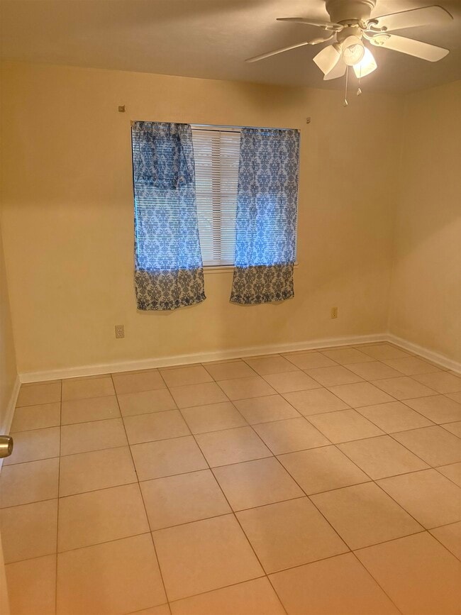 Photo - 1820 Seay Ct