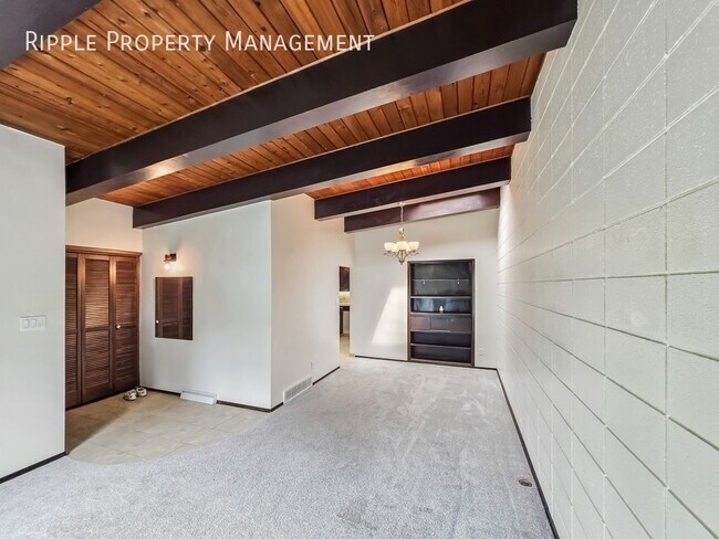 Photo - HOMELY BRIGHT 2 BEDS, 1.5 BATHS DUPLEX UPPER UNIT | SHARED FENCED BACKYARD