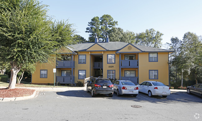 Building Photo - Seneca Woods Apartments