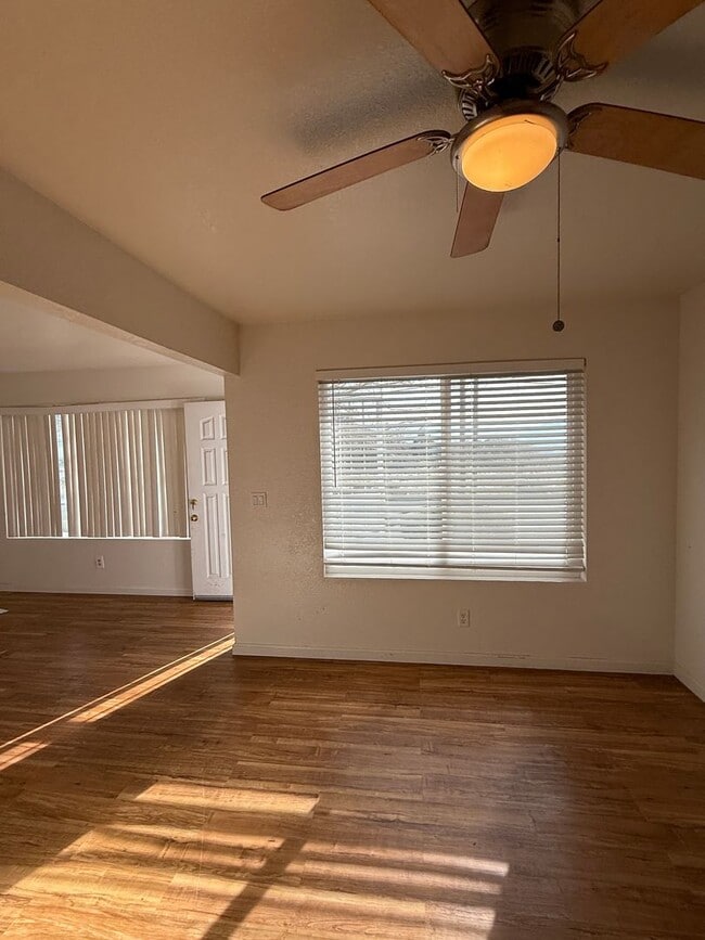 Photo - 2 bed 1 bath downstairs unit with great views of the city.