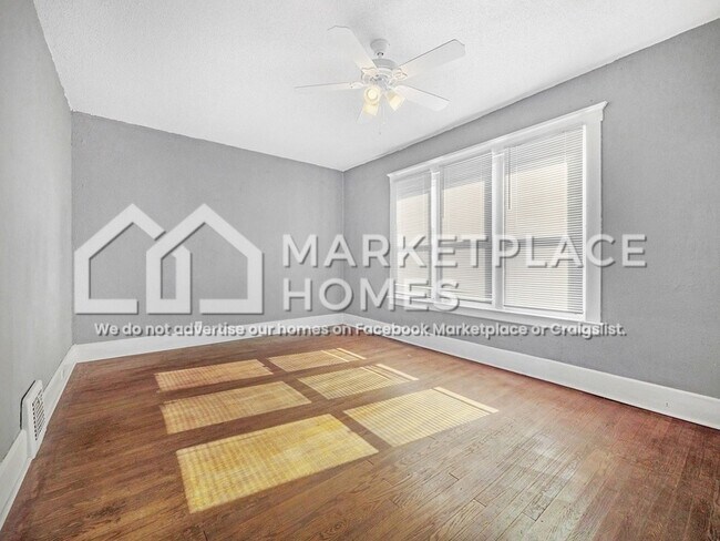 Photo - 6242 Cadet St