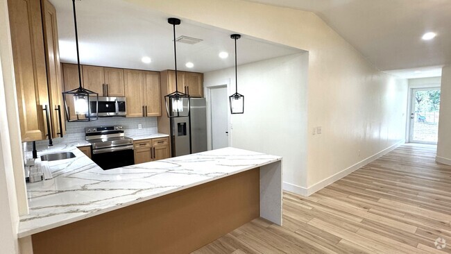 Building Photo - 32524 Greenwood Loop Rental