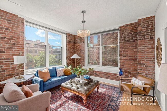 1615 Q St NW Unit 203