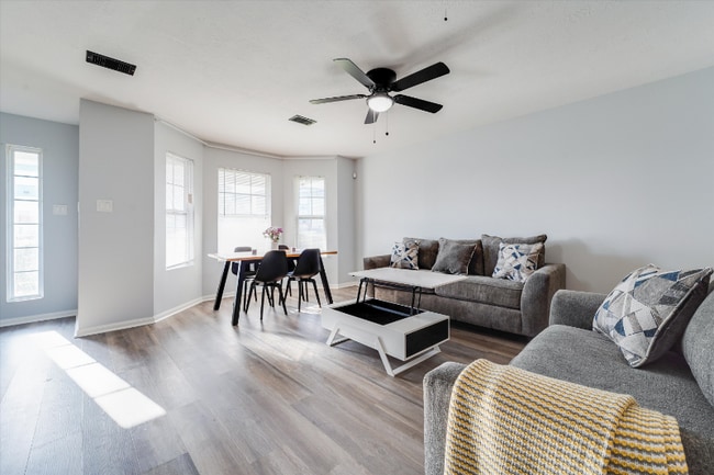 Photo - 23311 Richards Rd