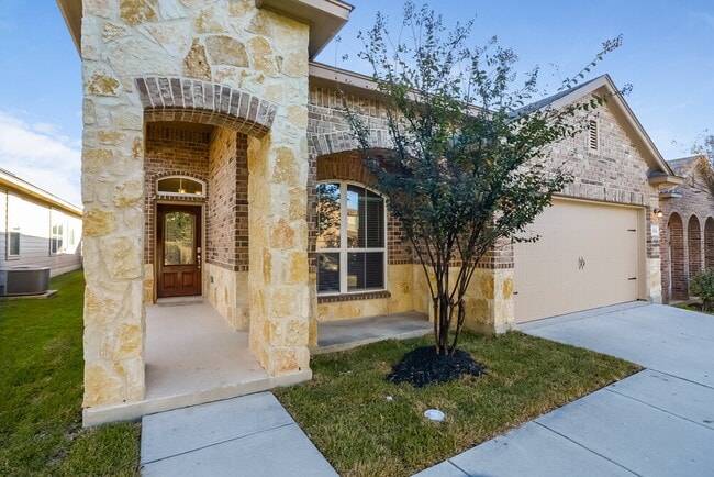 Photo - 654 Sea Eagle