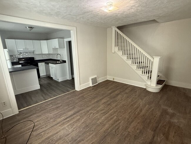 Photo - 325/327 3rd St NE Unit 325