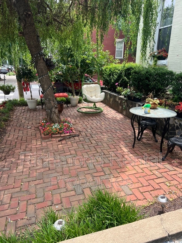 Building Photo - 1603 Hanover Ave Unit A