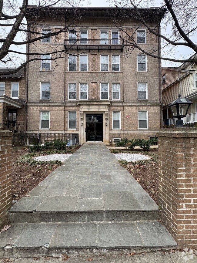 Building Photo - Modern 1 bedroom unit in Bloomingdale/Ecki... Rental