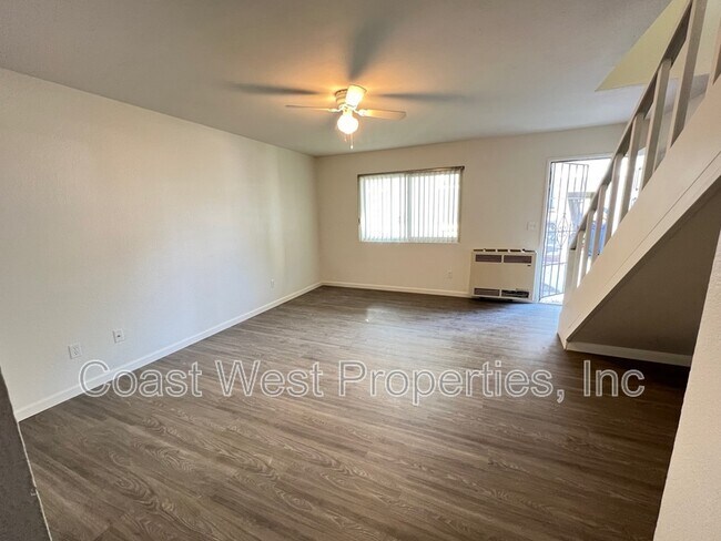 1176 Cypress Ave