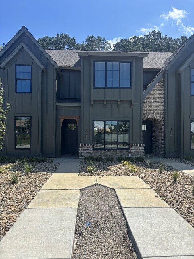 Photo - 1332 Twelve Oaks Ln