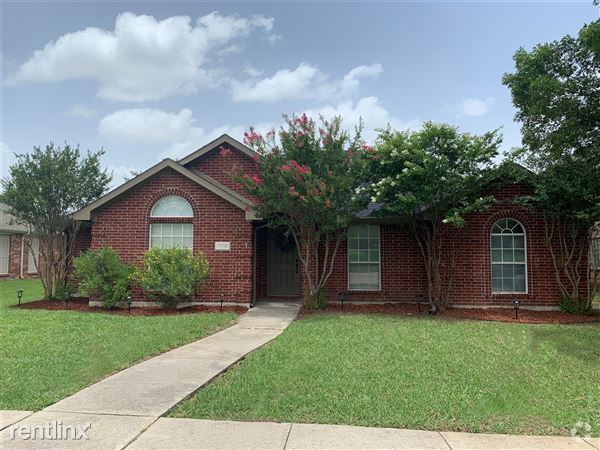 Building Photo - 779 N Valley Pkwy Unit House