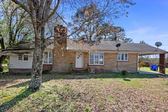 Building Photo - 224 NC-561