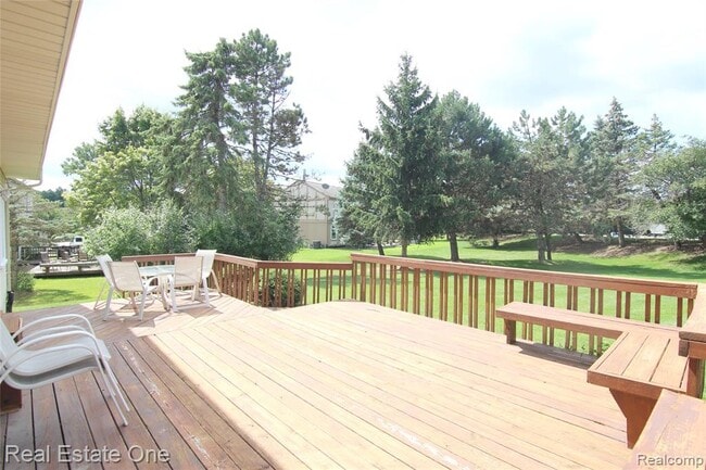 Photo - 5590 Greenbriar Dr
