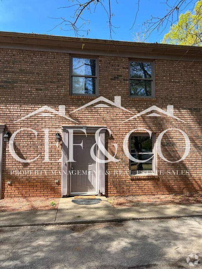 Building Photo - Spacious 2-Bedroom, 1.5-Bath Townhome in S...