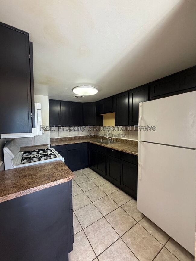 Photo - 8916 North 11th St Unit A
