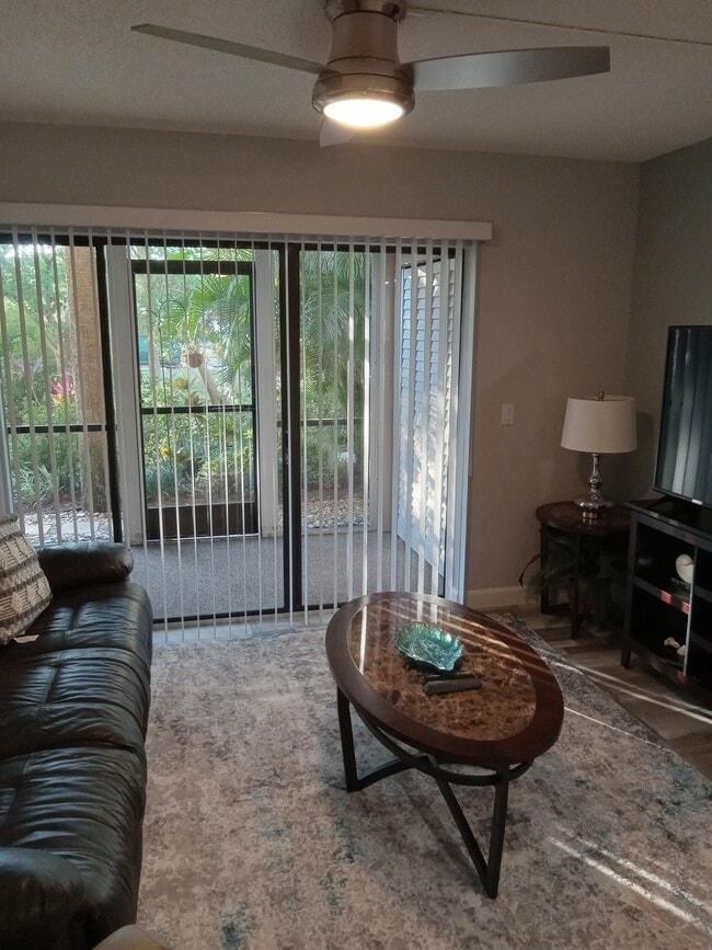 Photo - 1515 Forrest Nelson Blvd Unit Q103