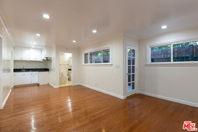 Building Photo - 11145 Sunset Blvd Rental