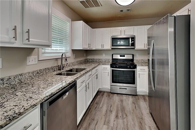 Photo - 100 Rosemont Ct