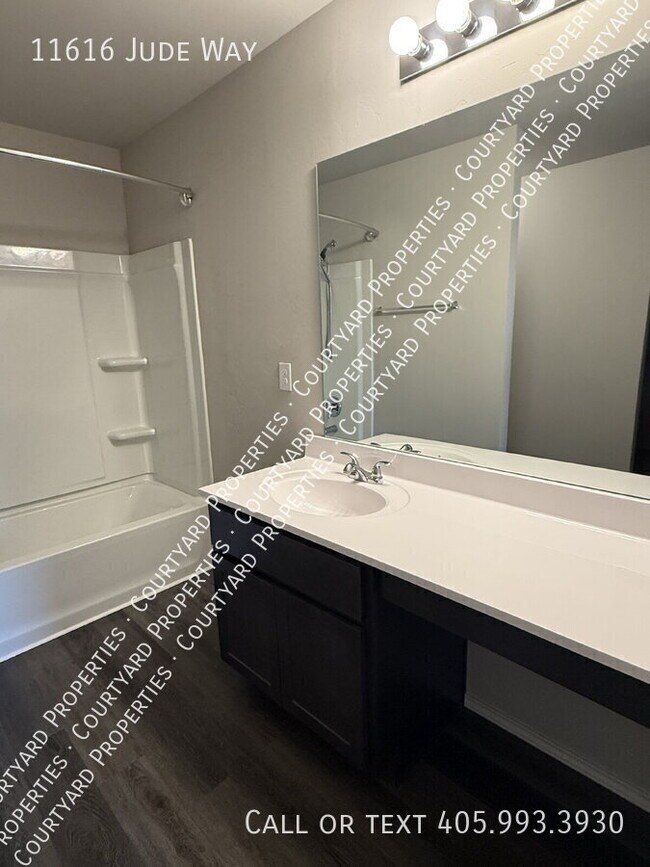 Photo - 11616 Jude Way