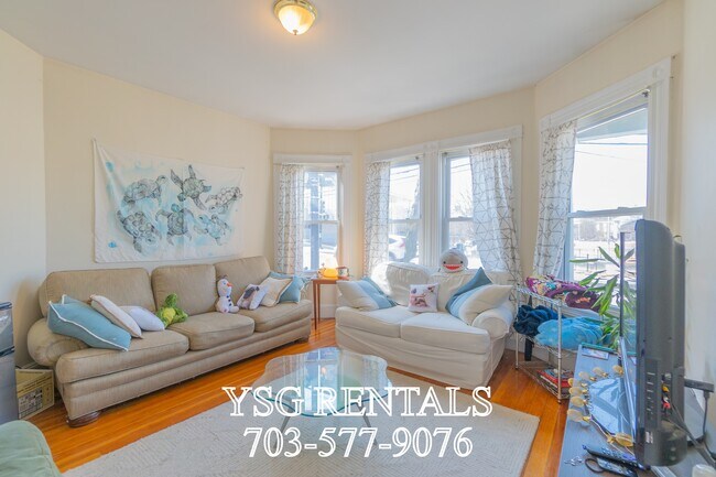 102 Cypress St
