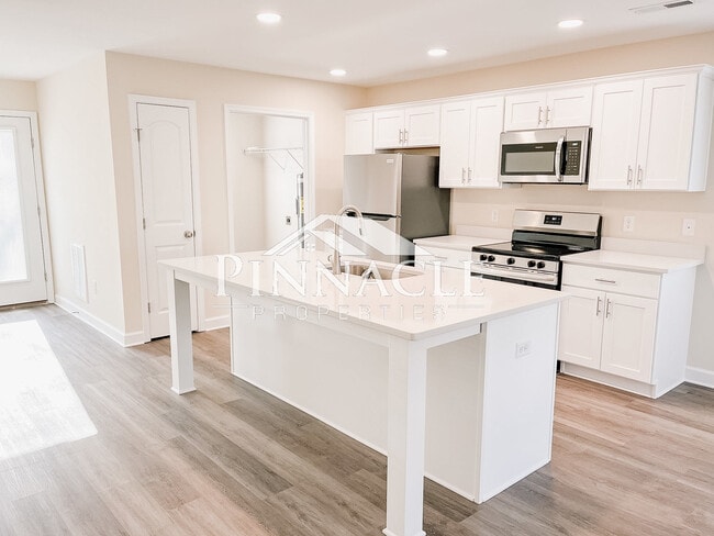 Photo - 209 Munford St