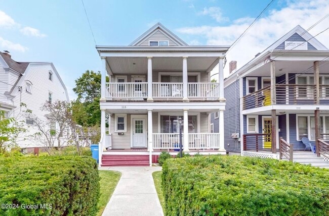 Building Photo - 115 Woodlawn Ave Unit 1