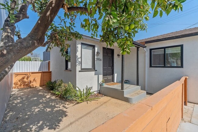 Building Photo - 2956 Finch St