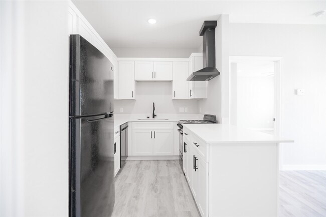 Photo - 2101 Reinke Rd Unit 3101