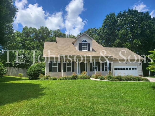 Building Photo - Charming 3BR Home with Bonus Room, Screened Deck & Two-Car Garage