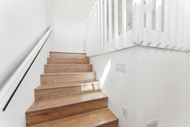 Photo - 18 Via de Casas Sur Unit 205