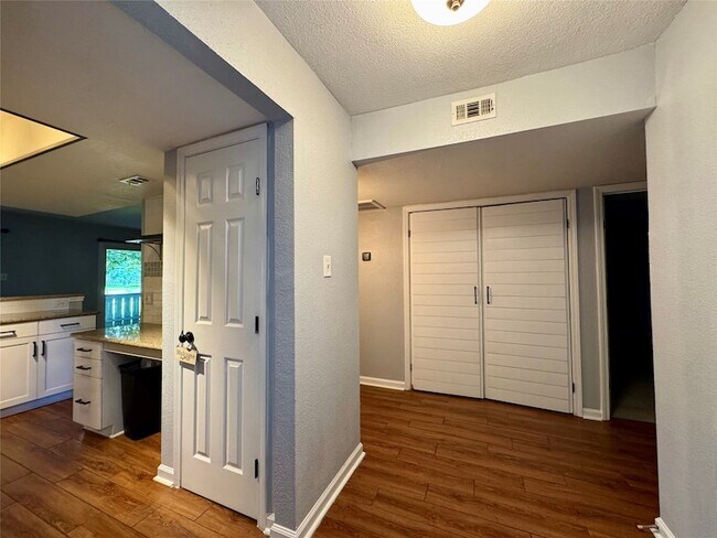 Photo - 5005 Georgi Ln Unit 14