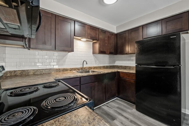 Photo - Sterling Hill Apartments