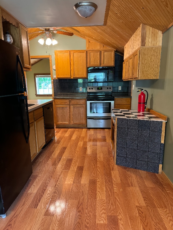 Photo - 959 W 2nd St