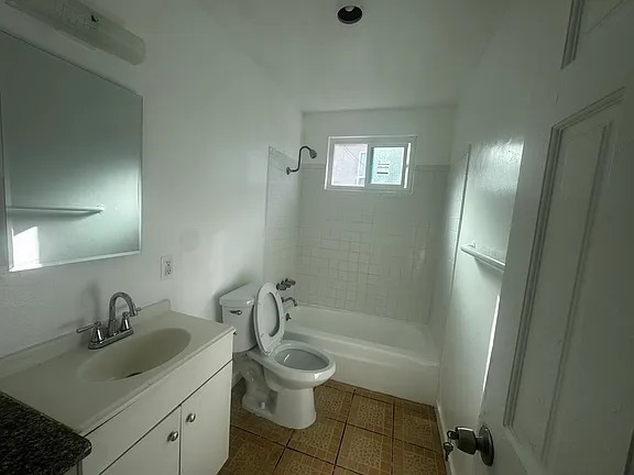 Photo - 1499 W 35th Pl Unit 1499 W 35th Pl #4