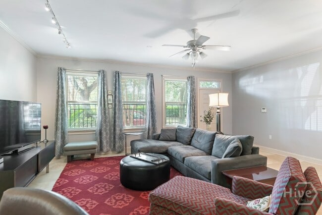Photo - 430 E Oglethorpe Ave