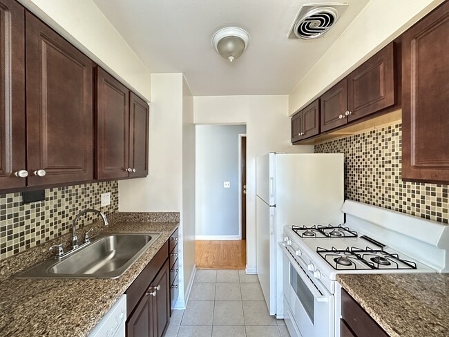 Photo - 5820 N Sheridan Rd Unidad 514