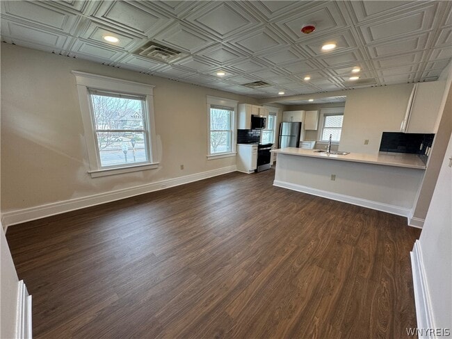 Photo - 117 Humboldt Pkwy