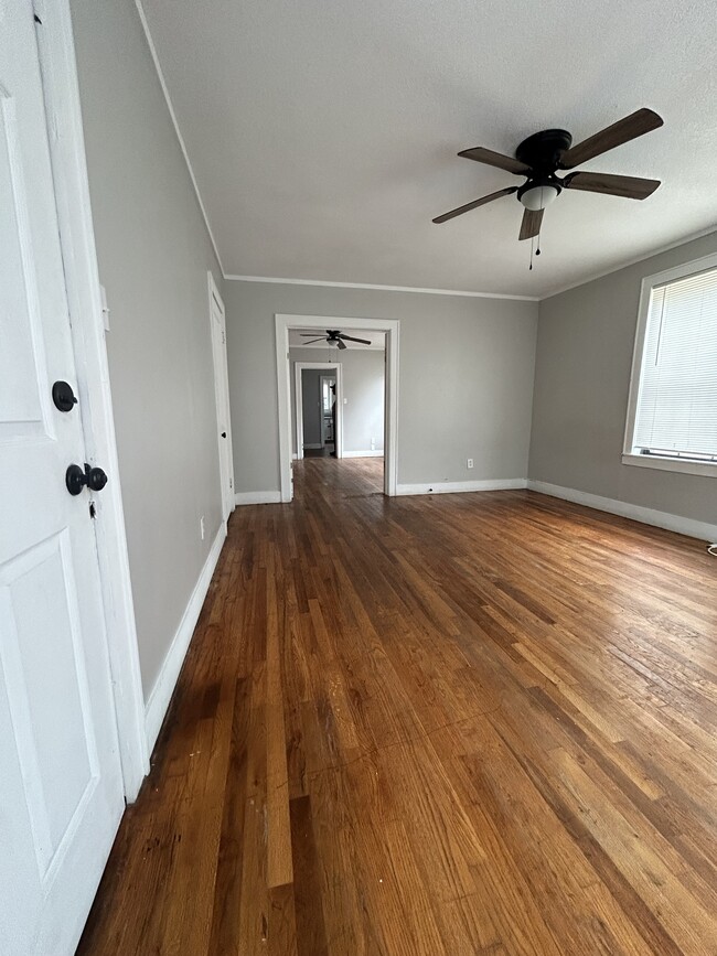 Photo - 601 N Grove St Unidad C