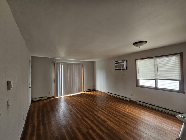 Photo - 708 W Lincoln Ave Unit #3