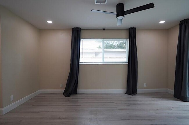 Photo - 1198 W Camino Real