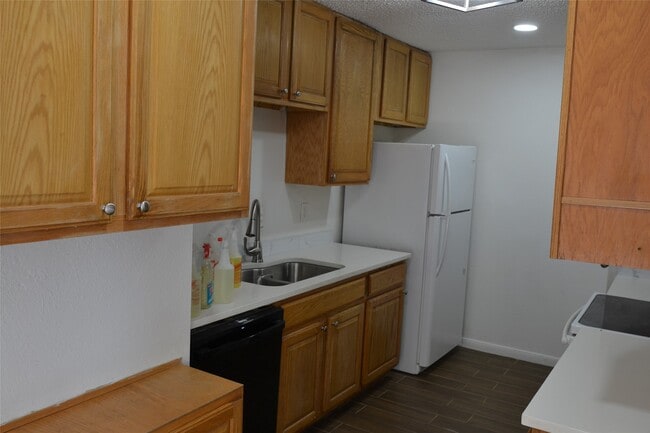Photo - 6343 Glenhagen Dr